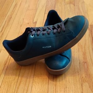 Tommy Hilfiger Navy Gum Low Shoes